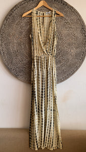 VESTIDO LEMBONGAN BEIGE AGUAS